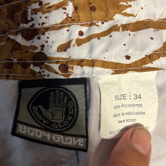 BodyGlove swim Trunks Size 34 Color White and Brown with one Side pocket - Picture 8 of 9